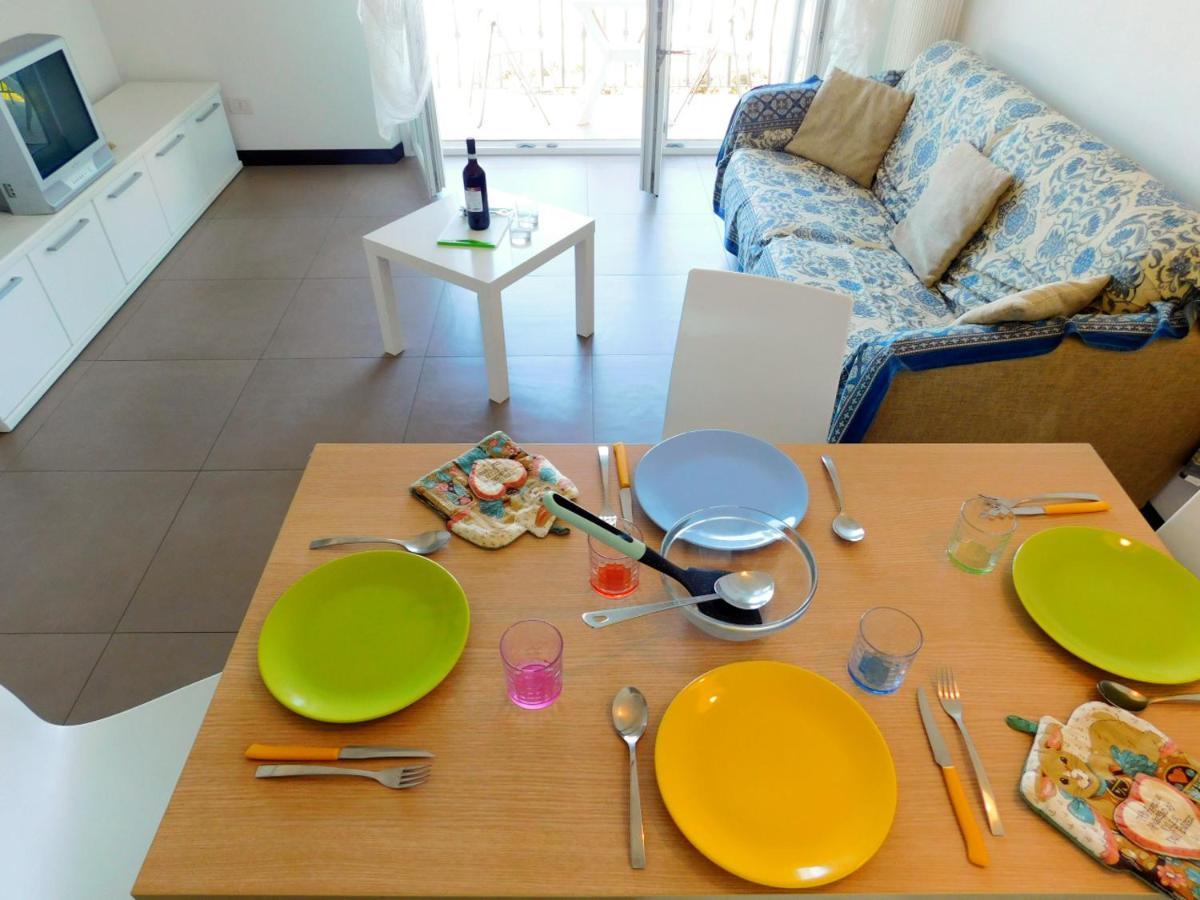 Bilocale Con Favolosa Vista Mare 레반토 외부 사진